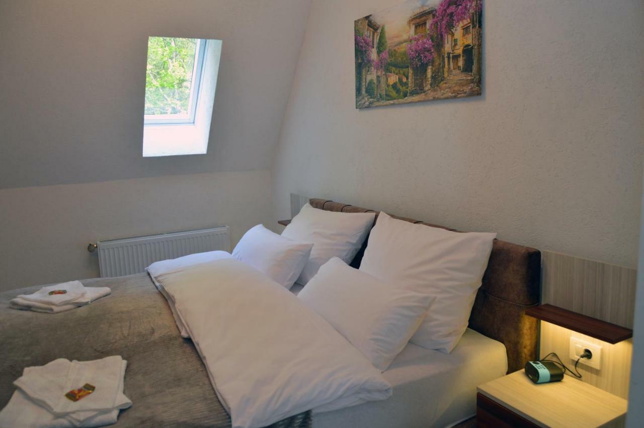 Ambiente Hotel Золтау Екстериор снимка
